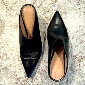 Stuart Weitzman Mira mules sz 7 black good condition!